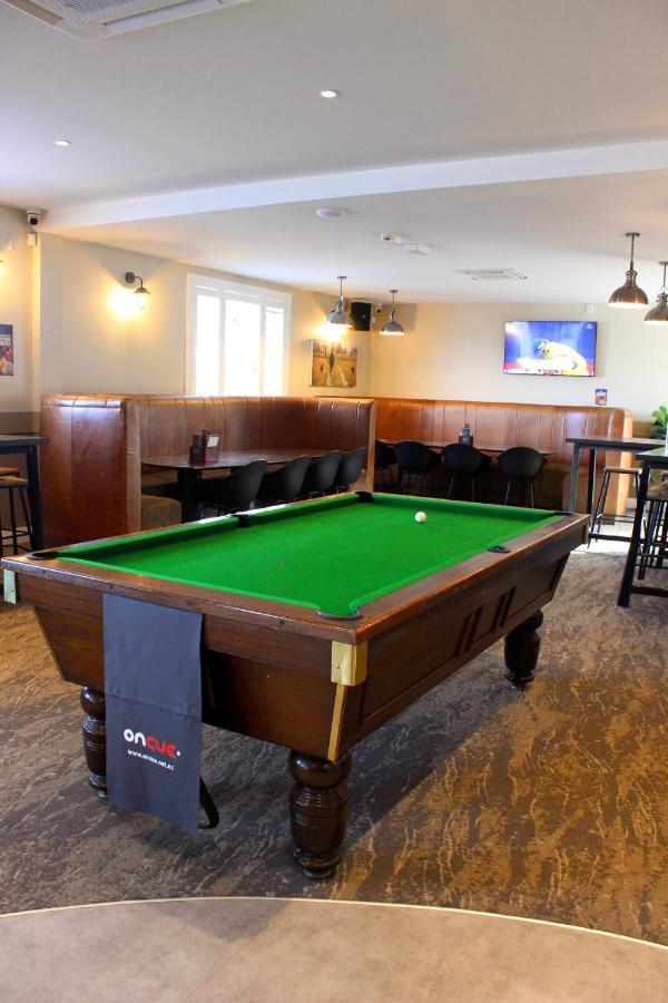 The Amberley Hotel Luaran gambar